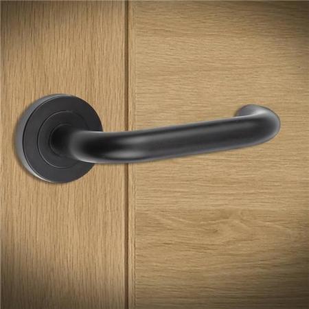 Internal Matt Black Lever Fire Door Handle with Latch and Hinges Pack - 75mm Latch - Curone - XL Joinery