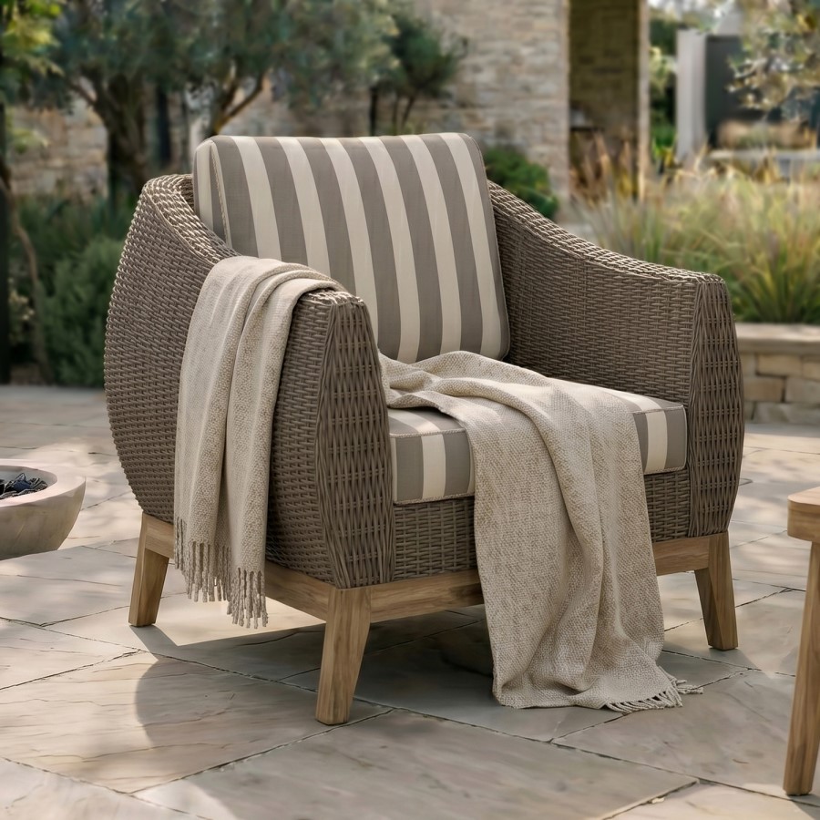 5 Seater Brown Rattan Garden Sofa Set with Striped Cushions & Coffee Table