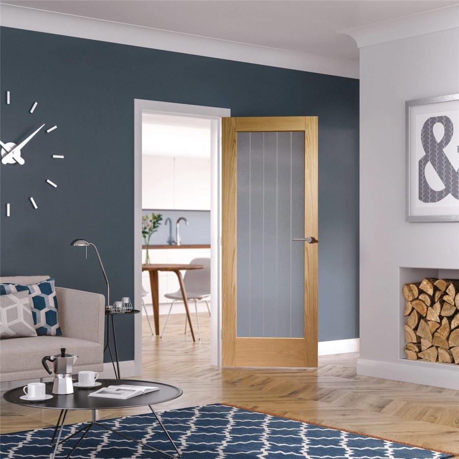 Internal Oak P10 FD30 Fire Door with Clear Etched Glass - Pre-Finished - 1981 x 762 x 44mm - Suffolk Premium - XL Joinery