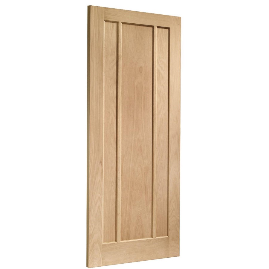 Internal Oak 3-Panel Door - Pre-Finished - 2040 x 826 x 40mm - Worcester - XL Joinery